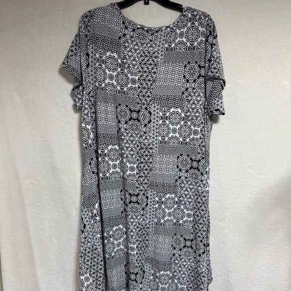 Mercer & Madison Women's  3X Dress Black White Shift Dress Tunic Top - Geometric - Picture 8 of 9